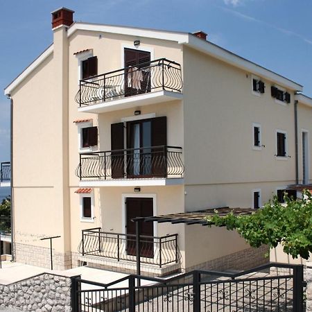 Apartments With A Parking Space Novi Vinodolski - 5593 Exterior photo