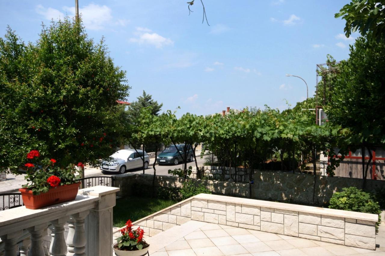 Apartments With A Parking Space Novi Vinodolski - 5593 Exterior photo
